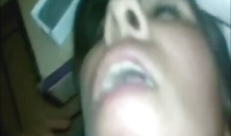 آنها جوانان را سکس در جنده خانه در یک دایره رها کردند و از همه ترک ها فاصله گرفتند