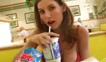 حبیب سكس درخانه یک زن متاهل را لگد می زند.