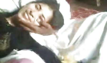 زن و شوهر متاهلی سكس درخانه که در رابطه جنسی مرطوب با تفریح ​​سیاه سرگرم می شوند