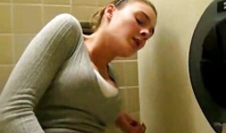 یک شخص بی رحمانه زن مطلق برای رابطه آشپزخانه سکس جنسی