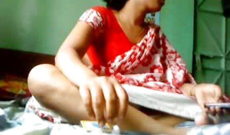 مرغ باردار مناقصه با نوک سینه های بزرگ خانه سكس ناز خروس می خورد